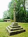 Poullaouen : le calvaire de la chapelle Saint-Thudec.