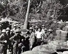 Membres de la 200e artillerie côtière pendant la campagne des Philippines en 1942.