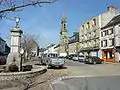 La place centrale d'Huelgoat (place Aristide-Briand), ancienne place du Marché.