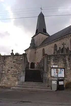 Église Sainte-Marguerite d’Enneilles, cimetière et abords