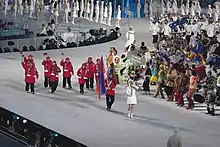 Photographie de l'entrée de la délégation arménienne lors de la cérémonie d'ouverture.