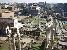 Vue d'ensemble des vestiges du Forum Romain.