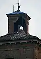 Un clocher du château d'Este à Ferrare partiellement détruit.