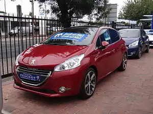 Peugeot 208 Allure phase 1