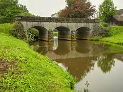 Pont sur la Lizaine.