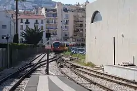 Un AMP entrant en gare de Nice.