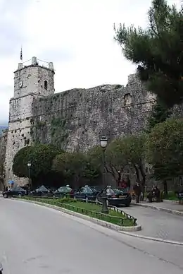 Remparts de la forteresse.