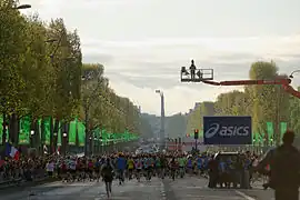 Champs-Elysées et obélisque de la Concorde au départ du marathon.