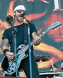 Description de l'image 2015 RiP Godsmack Sully Erna by 2eight - 3SC4938.jpg.