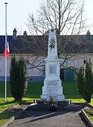 Monument aux morts.