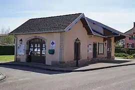 Petit bâtiment d'ancienne gare.