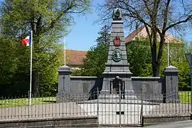 Le monument aux morts principal.