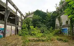 Les ruines de la centrale.