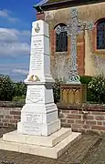 Monument aux morts de Senargent et croix.