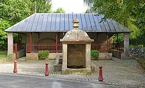La Fontaine-lavoir.