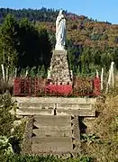 Statue de la Vierge.