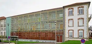 L'école de musique-maison des associations.