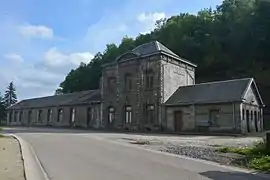 Bâtiment voyageurs (vue de la route de Smuid).