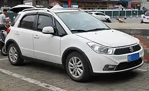 Suzuki SX4 5 portes restylée (modèle chinois)