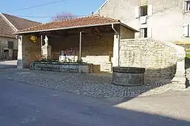 Lavoir du haut.