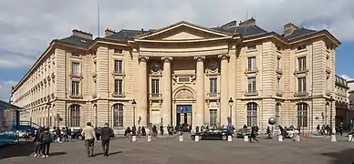 Université au sud-est.