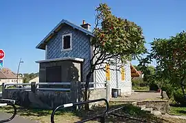 Maison de garde-barrière.