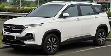 Wuling Almaz.