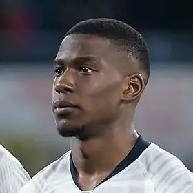 Photo de Nordi Mukiele en mars 2020 sous le maillot de Leipzig en Ligue des Champions.