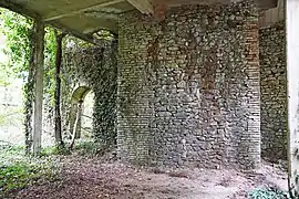 Ruines du puits de l'Alma.