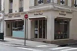 Boutique dans la rue Grande, à Fontainebleau