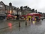 Fontaine monumentale« Fontaine monumentale à Villedieu-les-Poêles », sur e-monumen