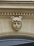 Mascaron de droite