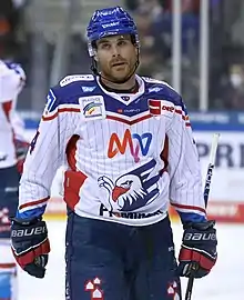 Description de l'image 2021-11-19 Eisbären Berlin gegen Adler Mannheim (Deutsche Eishockey-Liga 2021-22) by Sandro Halank–048.jpg.