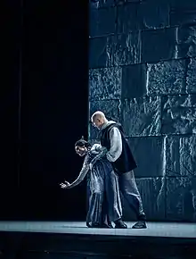 Matthew Newlin et Ana Quintans dans Atys de Lully, mise en scène d'Angelin Preljocaj, Grand Théâtre de Genève, février 2022.