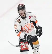 Description de l'image 2022-03-18 Eisbären Berlin gegen Grizzlys Wolfsburg (Deutsche Eishockey-Liga 2021-22) by Sandro Halank–107.jpg.