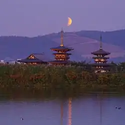 L'éclipse vue de Nara, Japon.(à 17h03 UTC+9h00)