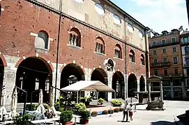 Il Broletto Nuovo ( Palazzo della Ragione),siège de la municipalité de Milan de 1251 à 1786.
