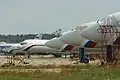 plusieurs il-62 alignés.