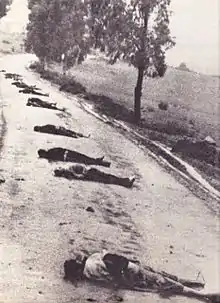 22 Musulmans égorgés par le FLN et exposés sur la route, à Seddouk Wilaya de Béjaia.