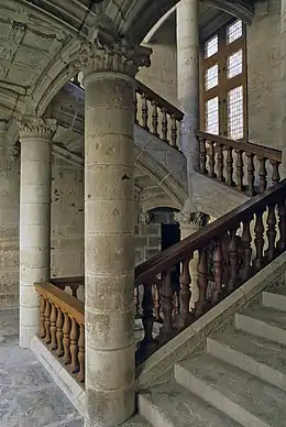 Hôtel de Saint-Astier (escalier Renaissance)