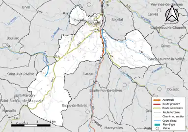 Carte en couleur présentant le réseau hydrographique de la commune