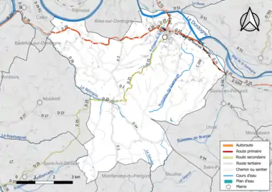 Carte en couleur présentant le réseau hydrographique de la commune