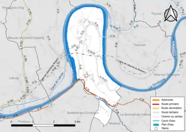 Carte en couleur présentant le réseau hydrographique de la commune