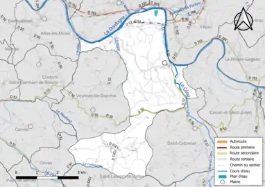 Carte en couleur présentant le réseau hydrographique de la commune