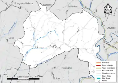 Carte en couleur présentant le réseau hydrographique de la commune