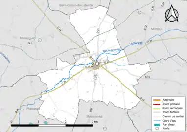 Carte en couleur présentant le réseau hydrographique de la commune