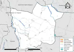 Carte en couleur présentant le réseau hydrographique de la commune