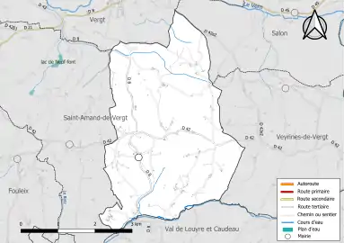 Carte en couleur présentant le réseau hydrographique de la commune