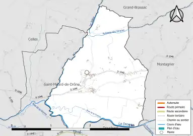 Carte en couleur présentant le réseau hydrographique de la commune