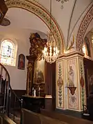 Bras nord du transept et son autel.